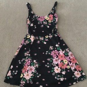Cute floral H&M Dress